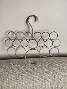 *3 for $20 deal* Interdesign Heavy Hanger in Shiny Silver